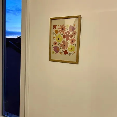 Lägenhet Place De La Gare Cy Commercy