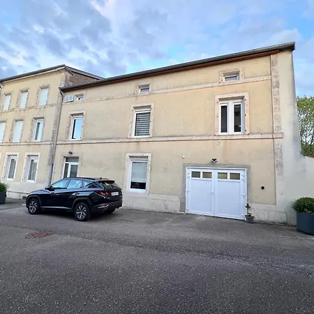 Place De La Gare Cy Apartment